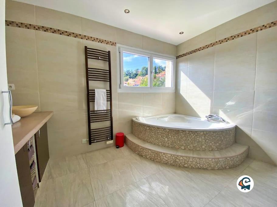 Magnifique Villa Piscine Proche Nice La Trinité Zewnętrze zdjęcie